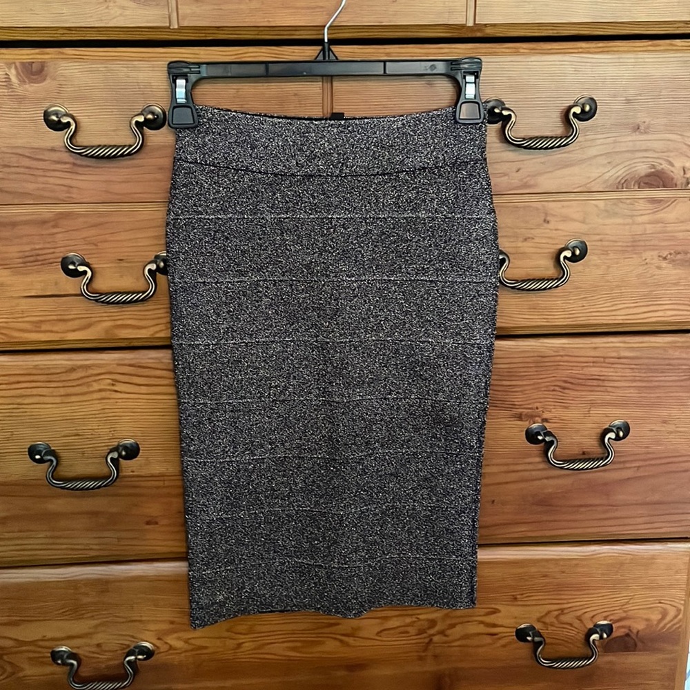 BCBG silver metallic knit power skirt XS